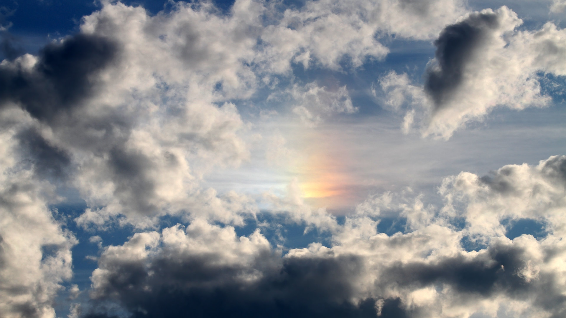 《虚拟偶像助阵:电竞与虚拟明星开启新合作时代》,虚拟偶像是哪一部电影的另外一个名字