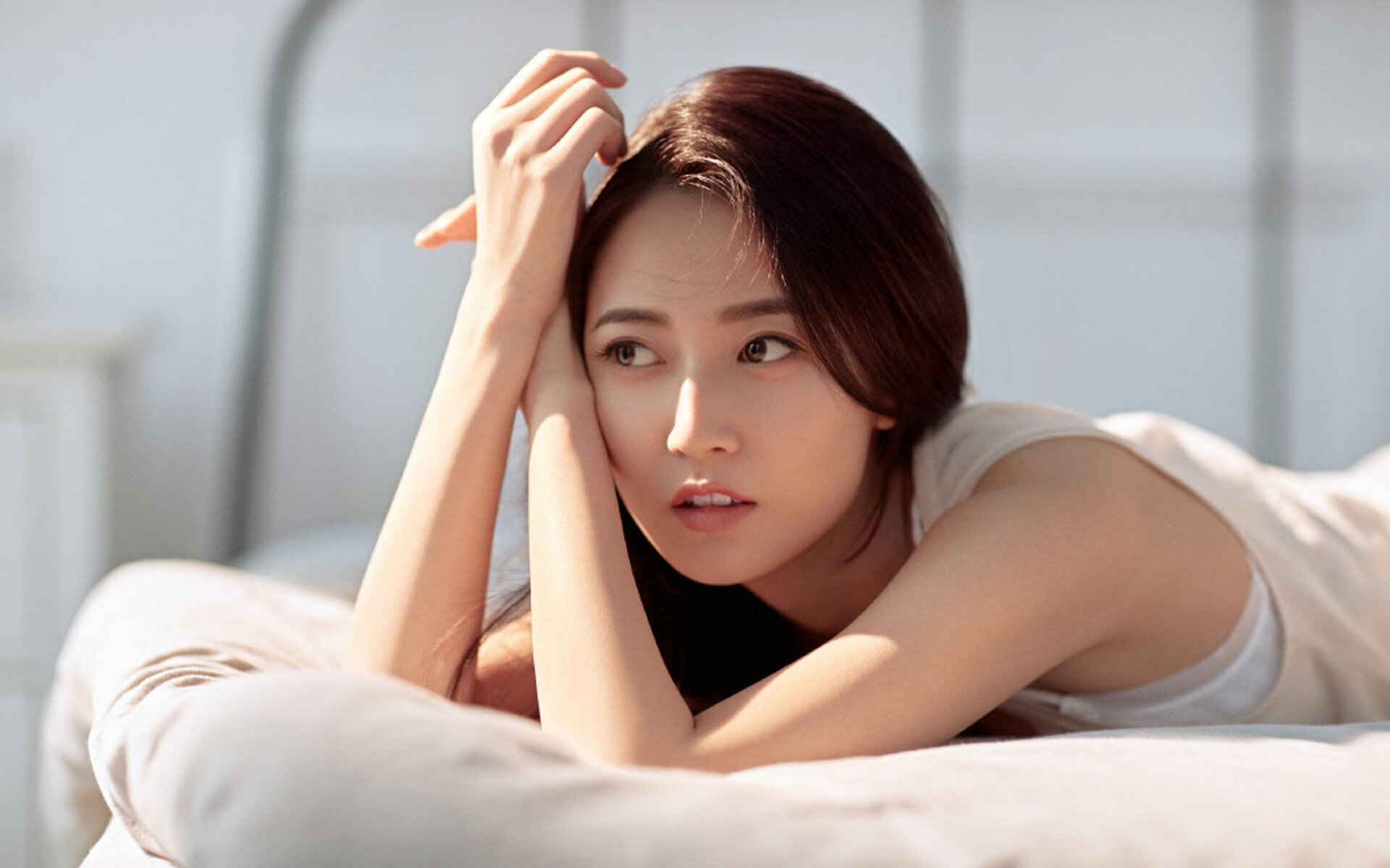 奥格斯堡主场1-0战胜沃尔夫斯堡,保级关键三分,奥格斯堡主客场球衣