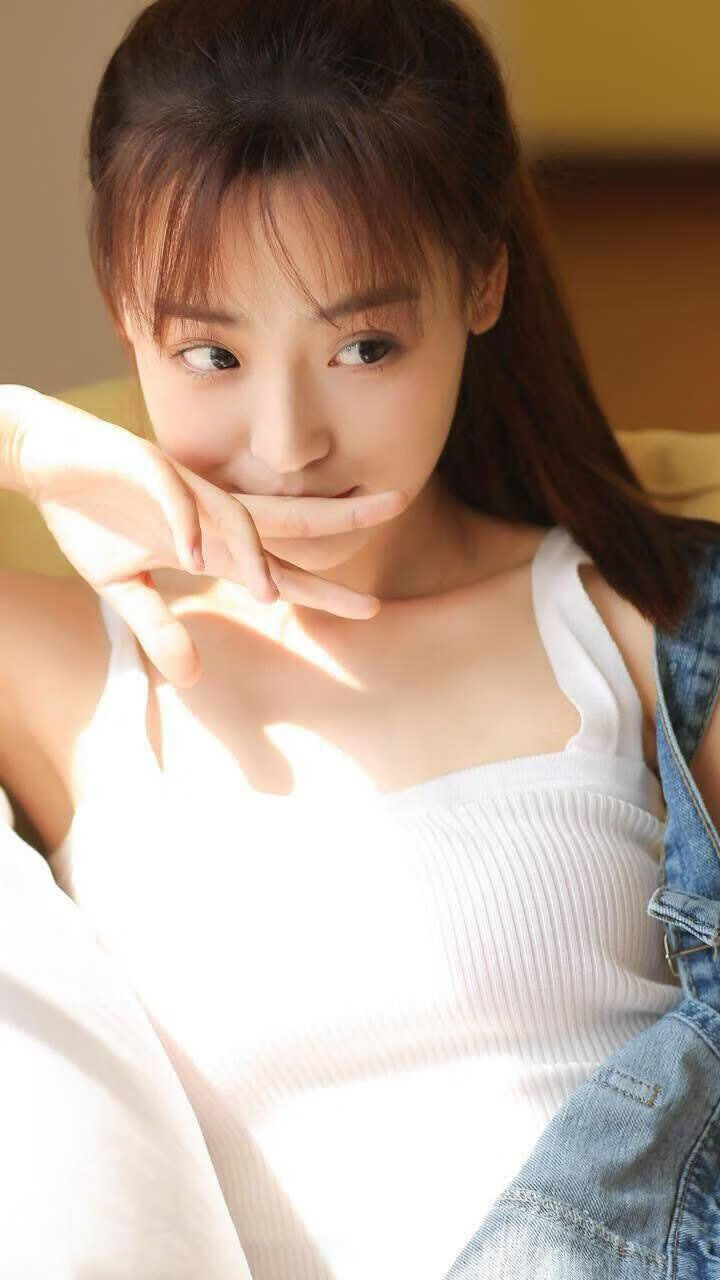 76人社交账号推送球员训练花絮点赞过万,76人球队球员名单